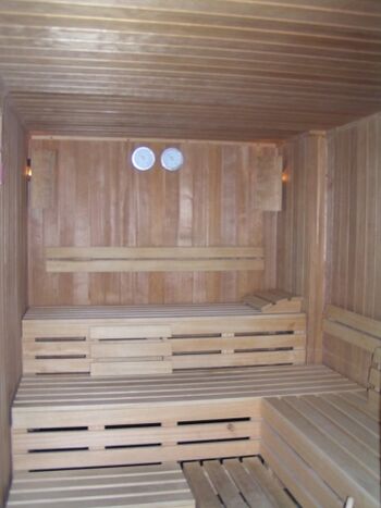 Hauseigene finnische Sauna; gerade im Winter schön