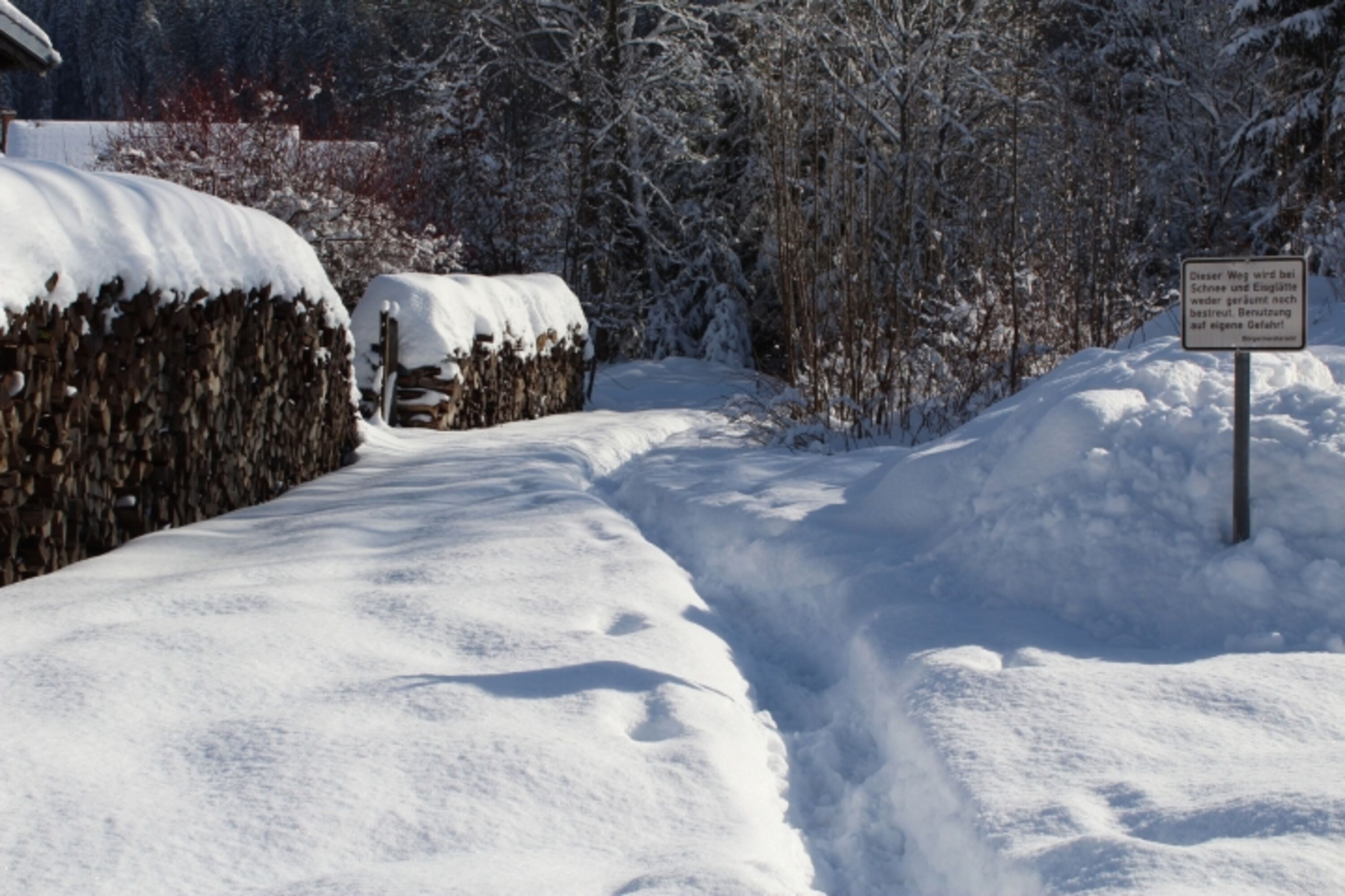 Winterweg an der Ferienwohnung