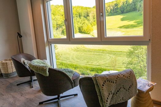 Sitzplatz mit Blick ins Tal