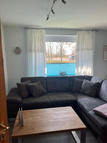 Großzügiges Ecksofa