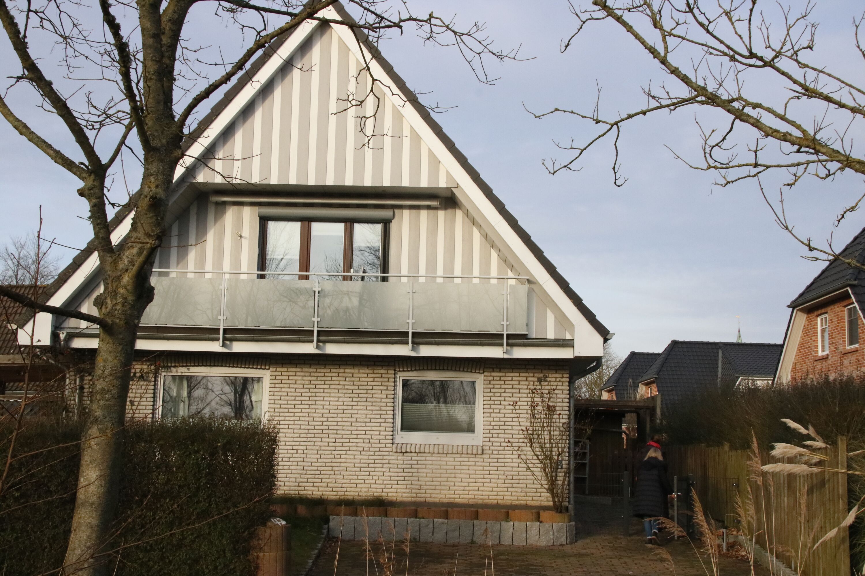 Hausansicht, Wohnung im EG