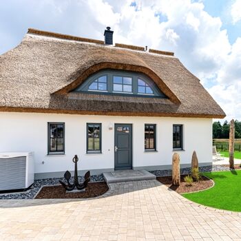 Eingangsbereich mit Parkmöglichkeiten