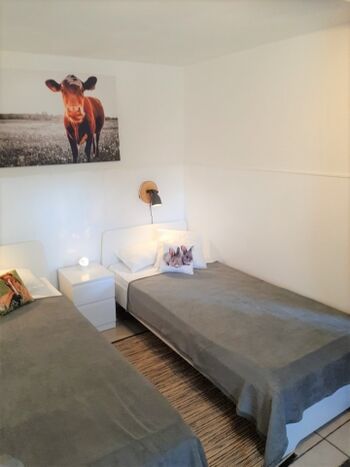 Schlafzimmer mit Einzelbetten