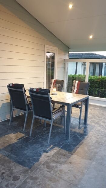 Überdachte Terrasse