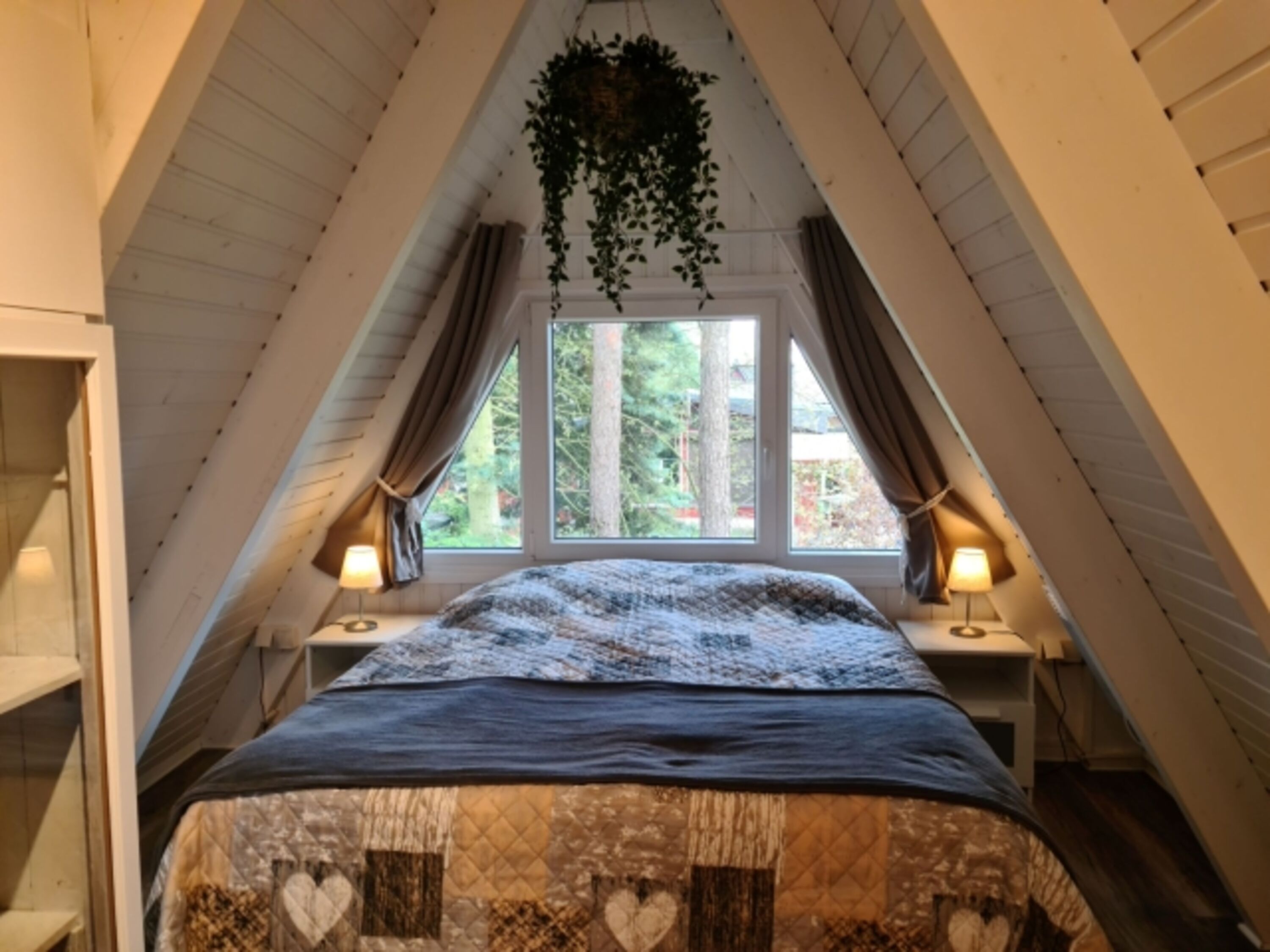 Schlafzimmer mit Doppelbet 160x200 cm