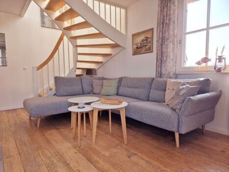 Ecksofa im offenen Wohnzimmer