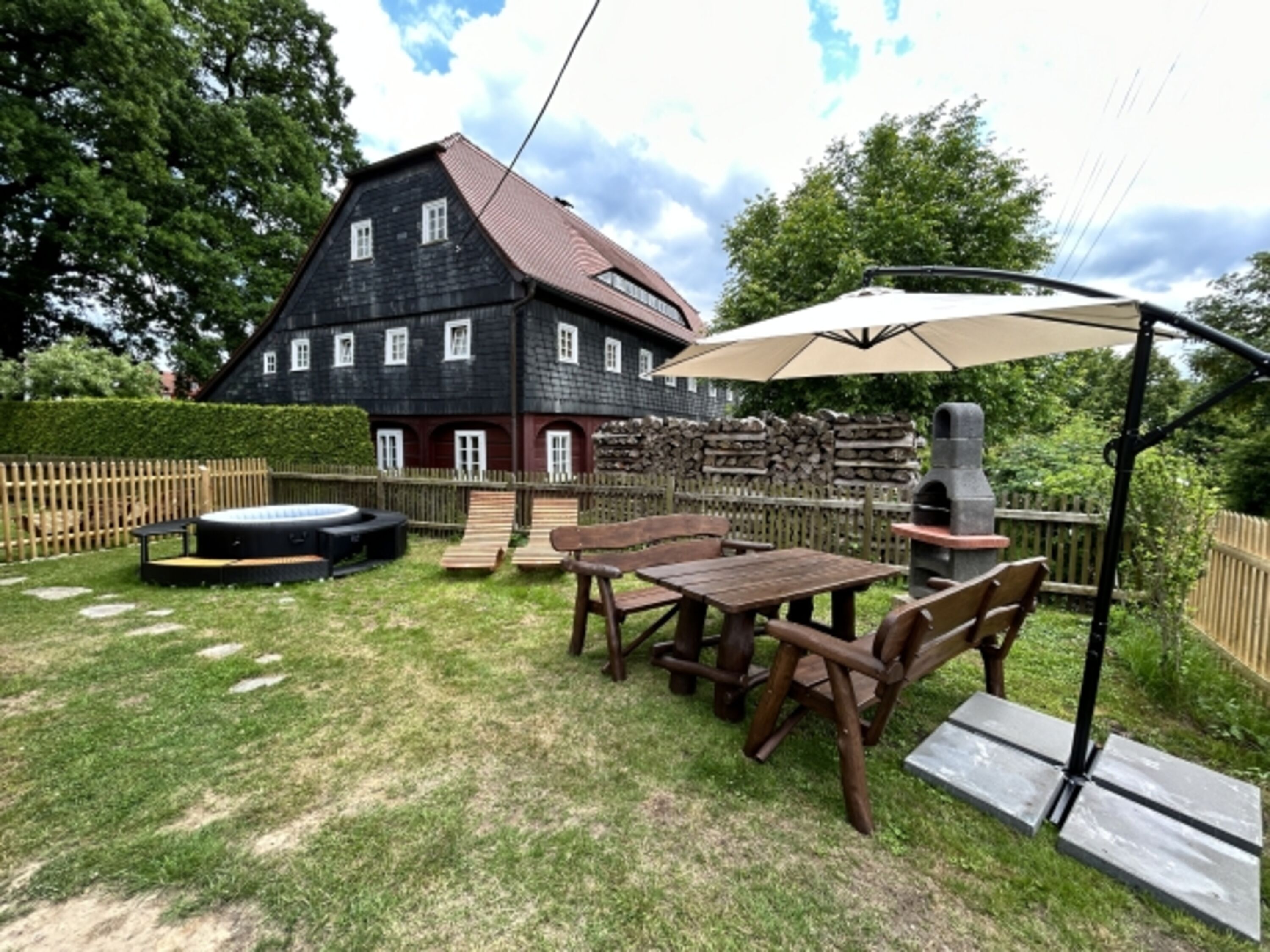 zweite Sitzecke im Garten