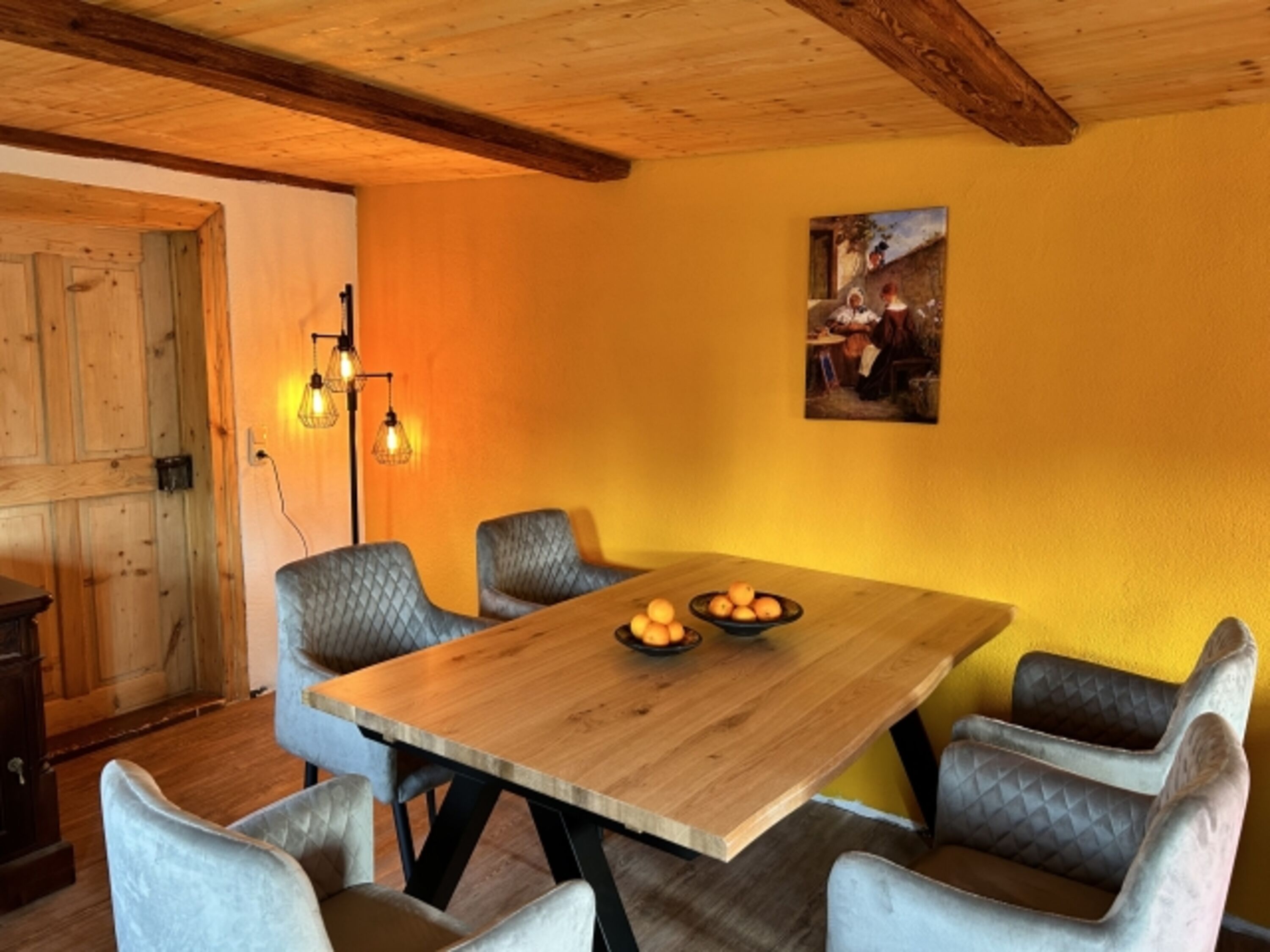 Esstisch im Wohnzimmer 1. Etage