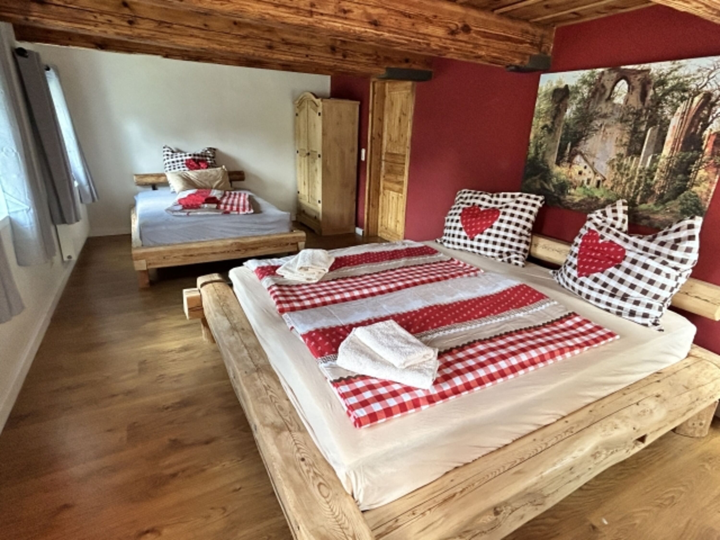 grosses Schlafzimmer für 3-4 Pers. im EG