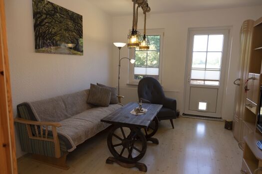 EG Wohnzimmer mit Internet TV