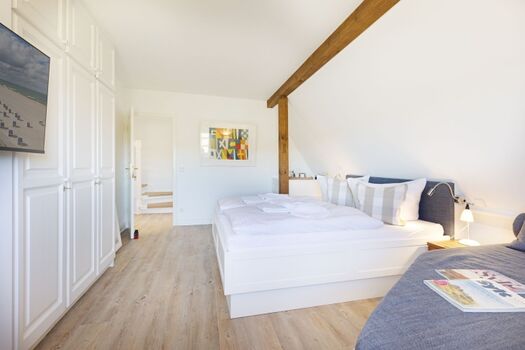 Schlafzimmer zwei im 1 OG