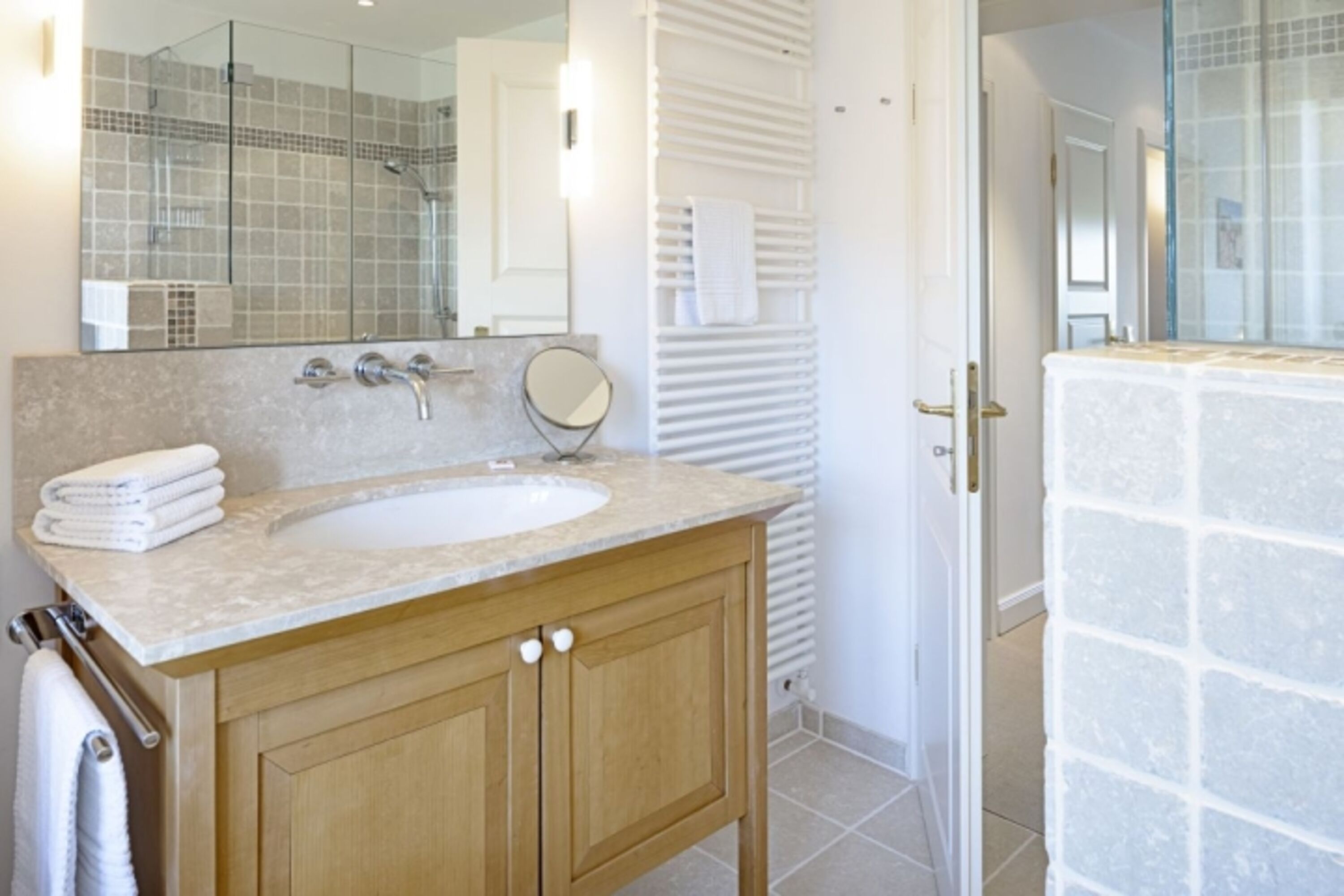 Badezimmer eins