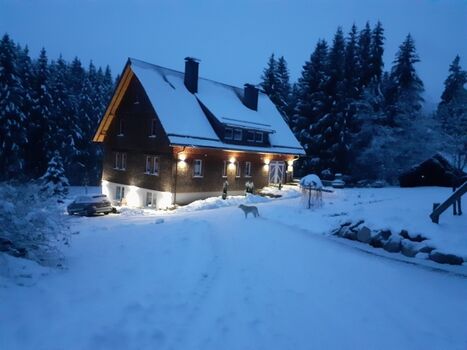 Haus bei Dämmerung
