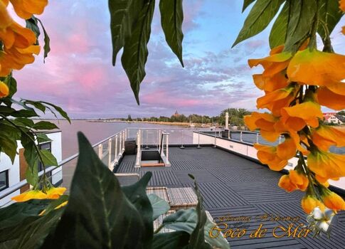Oberdeck mit fantastischem Ausblick - upper deck allows fantastic views