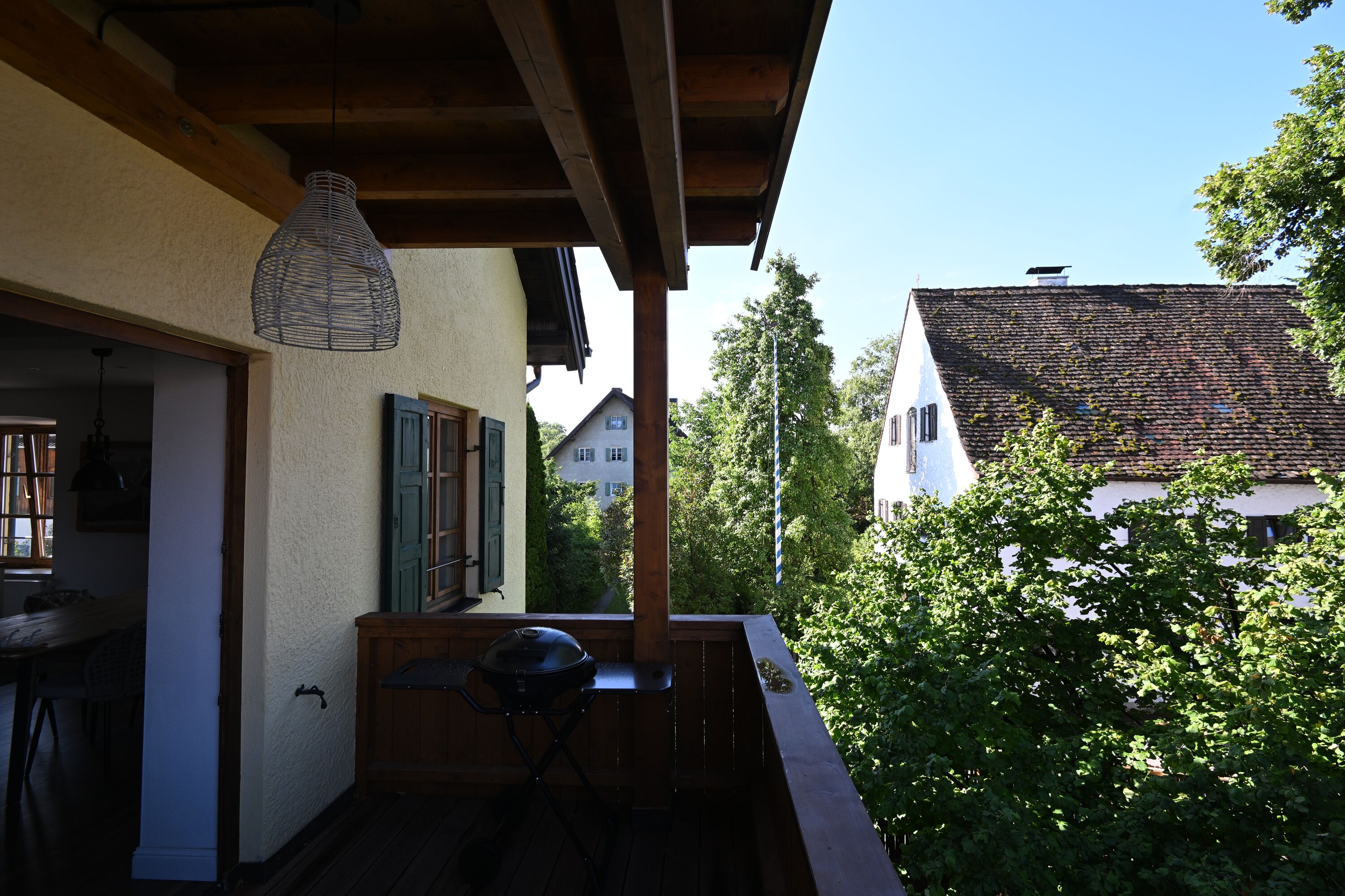 Blick Rüchtung Süden auf alte Bauernhäuser