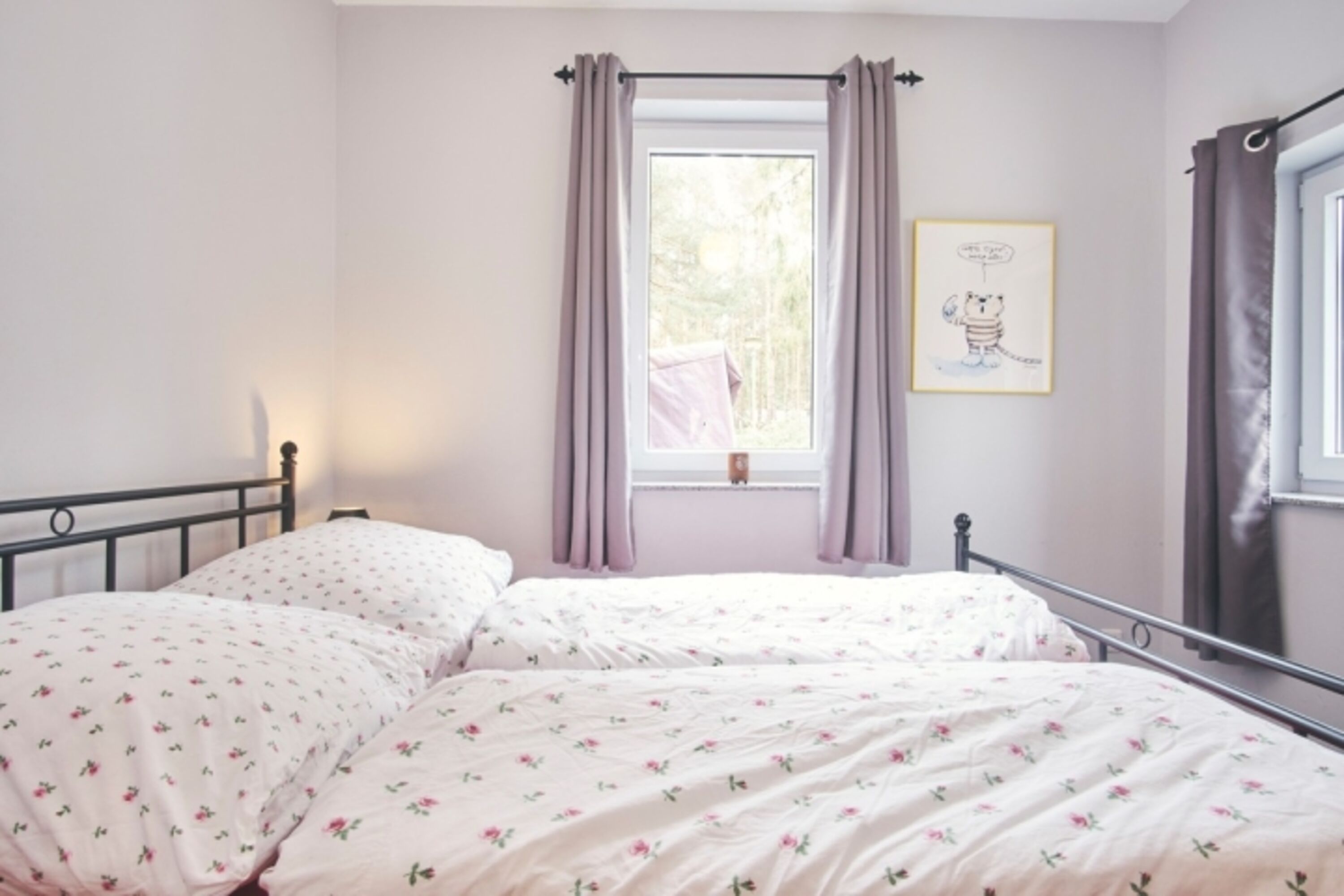 Schlafzimmer mit Doppelbett