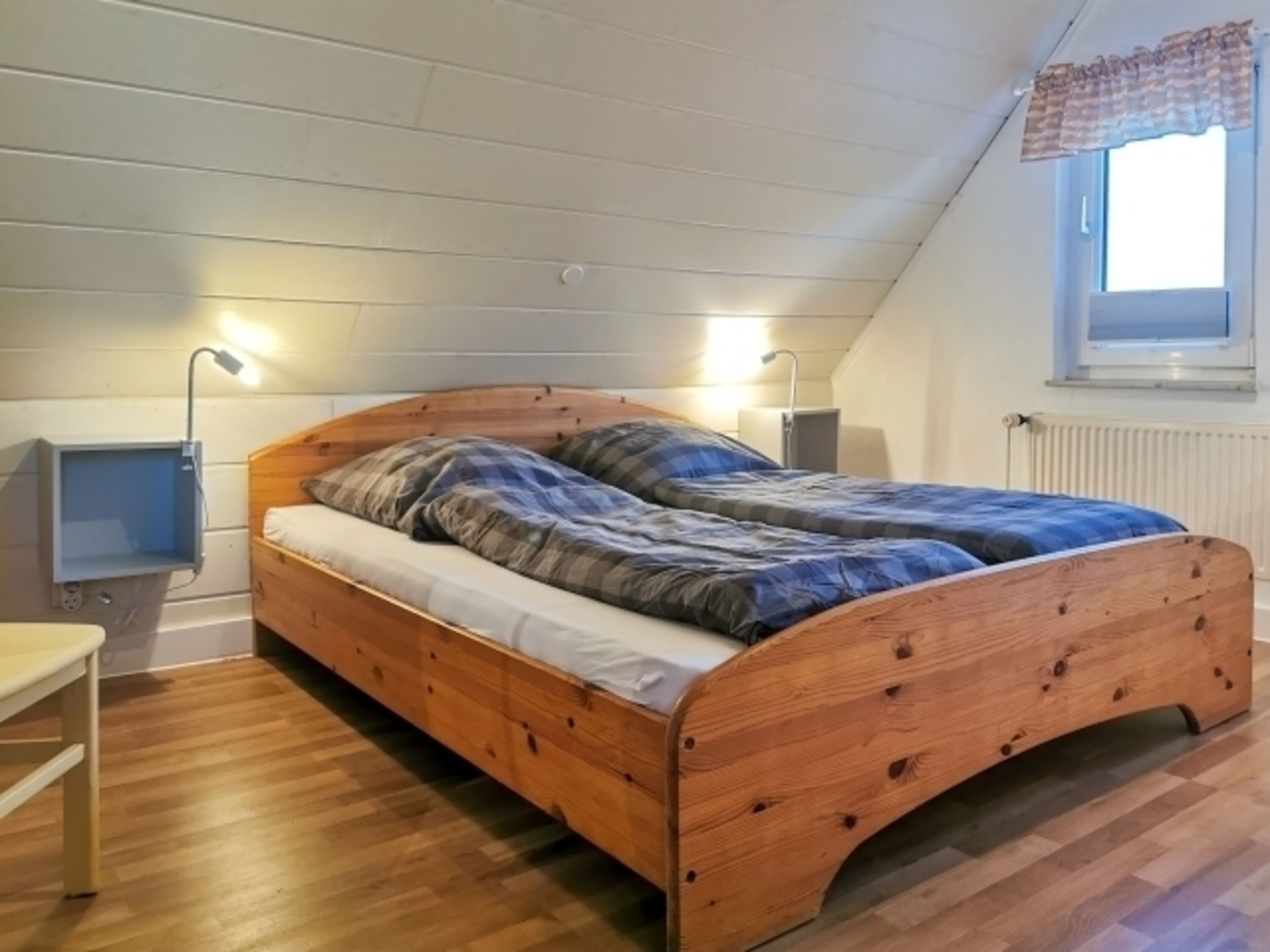 Schlafzimmer 1