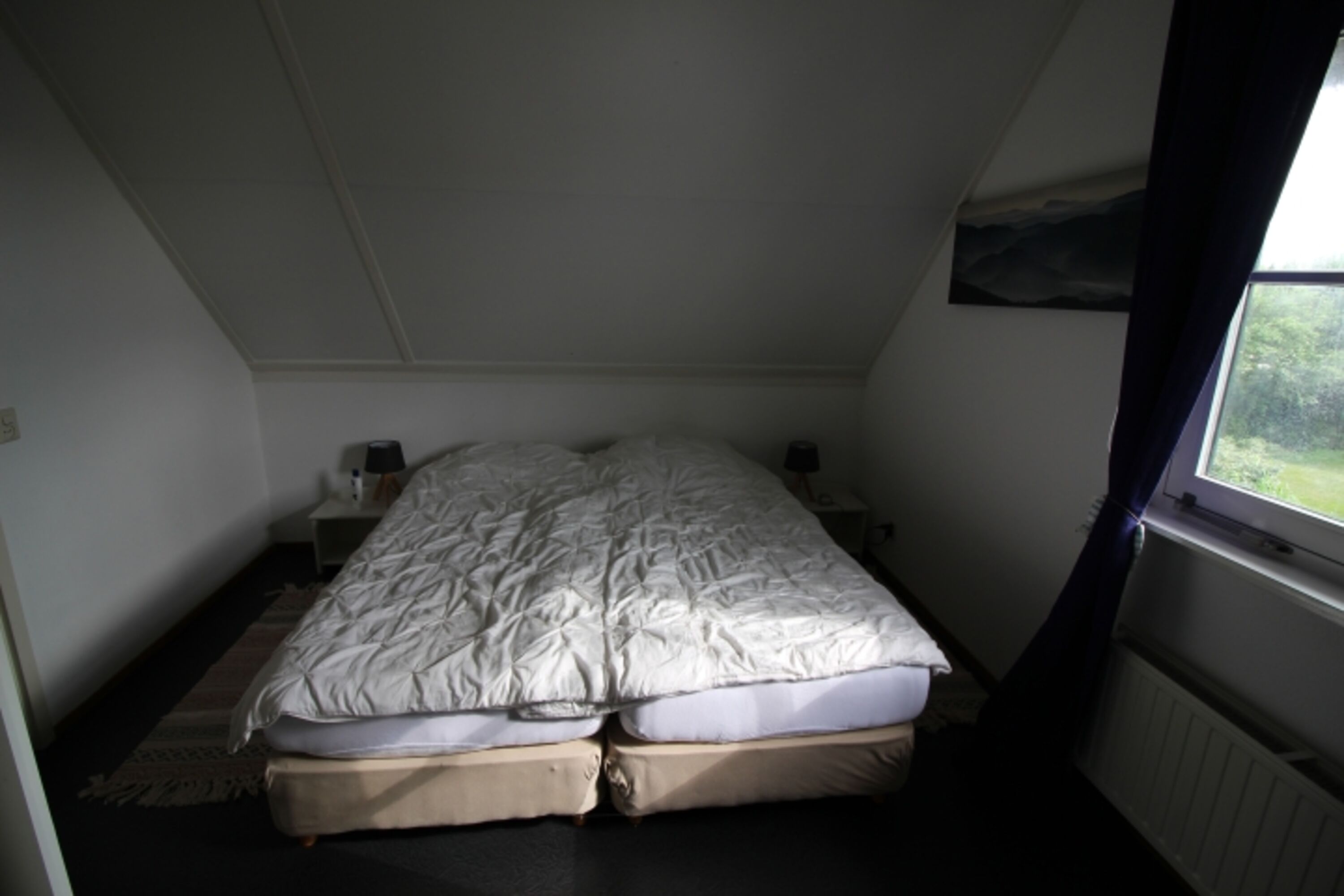 Schlafzimmer 1