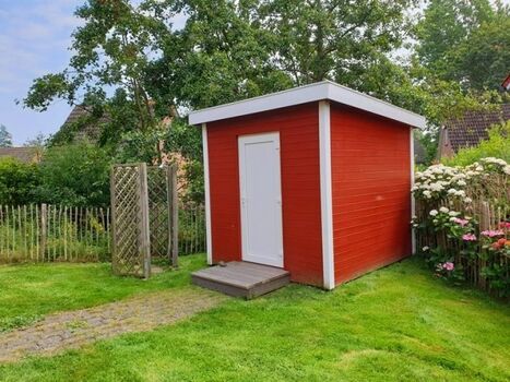 das Saunahaus im Garten