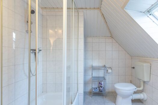 De Maade - Duschbad im Obergeschoss 