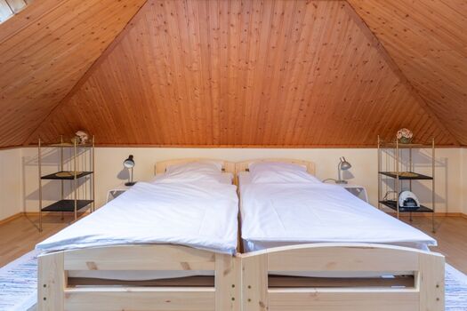 De Maade - Schlafzimmer mit großem Doppelbett ( 180x200 )