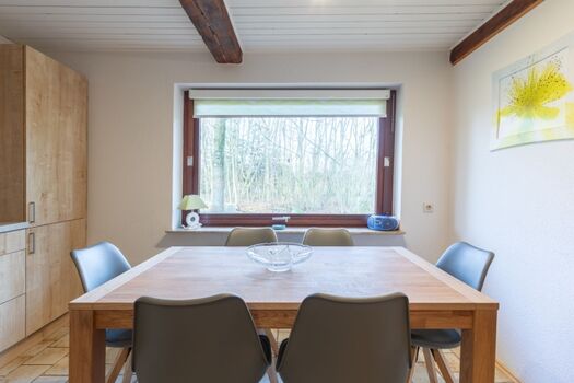 De Maade - Großer  Küchentisch mit viel Platz 