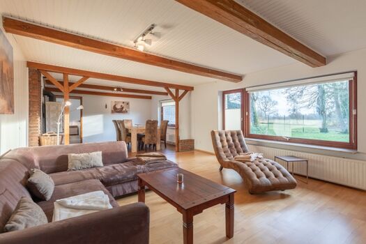 De Maade - Wohn und Essbereich laden zum relaxen ein 