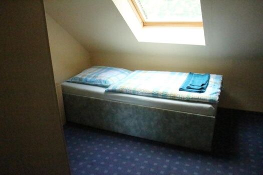 Schlafzimmer 2 mit Einzelbett