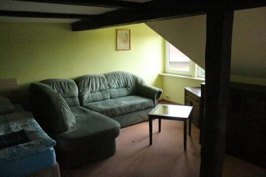 Schlafzimmer 3 mit gemütlichen Sofa