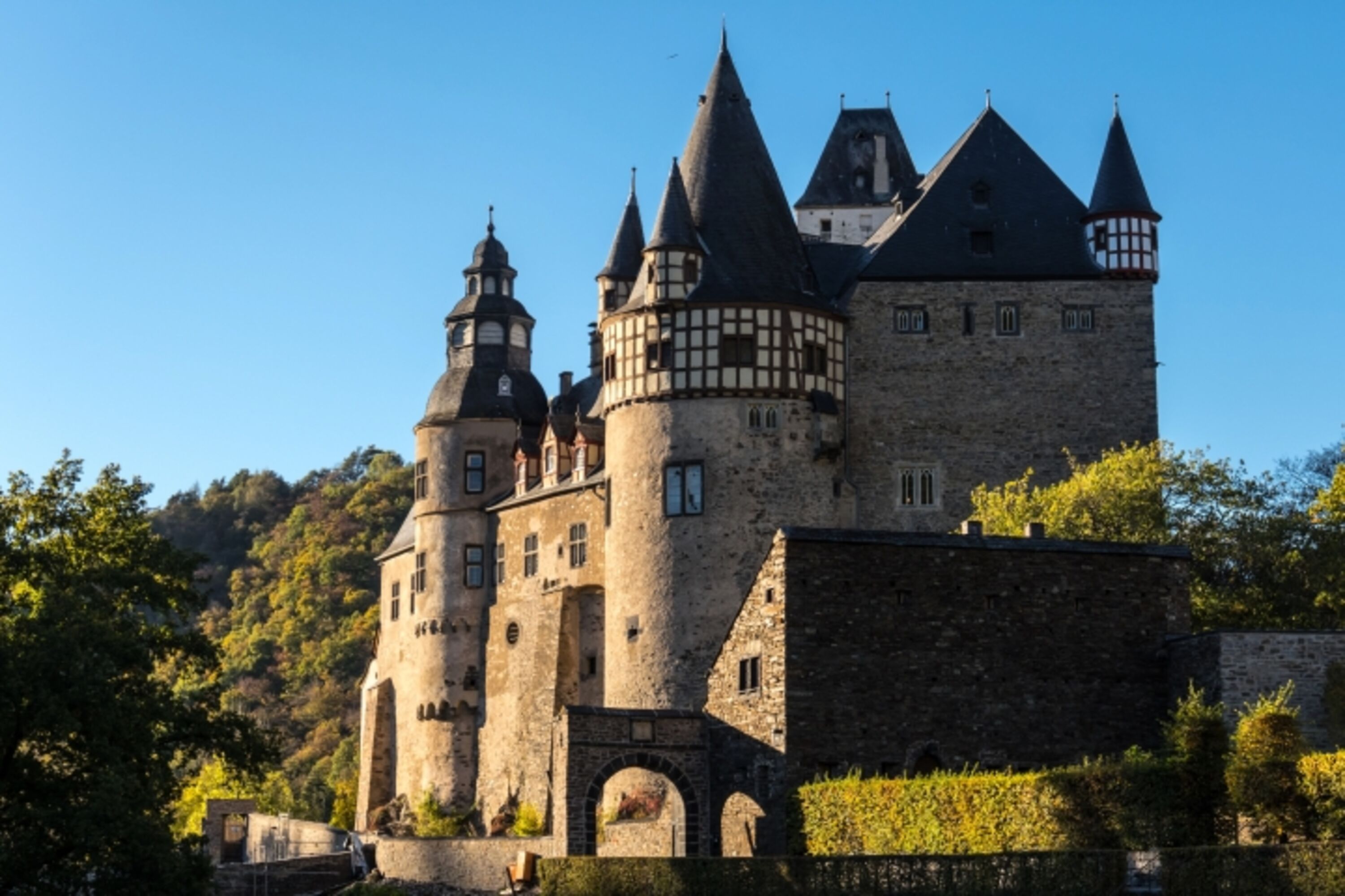 Schloss Bürresheim, bekannt aus TV-Spielfilmen