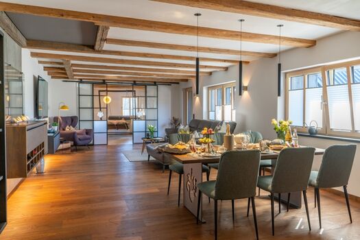 Erleben Sie ein außergewöhnliches Gefühl des Wohnens!