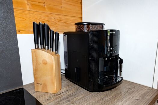 Kaffeevollautomat ihr bester Freund am Morgen