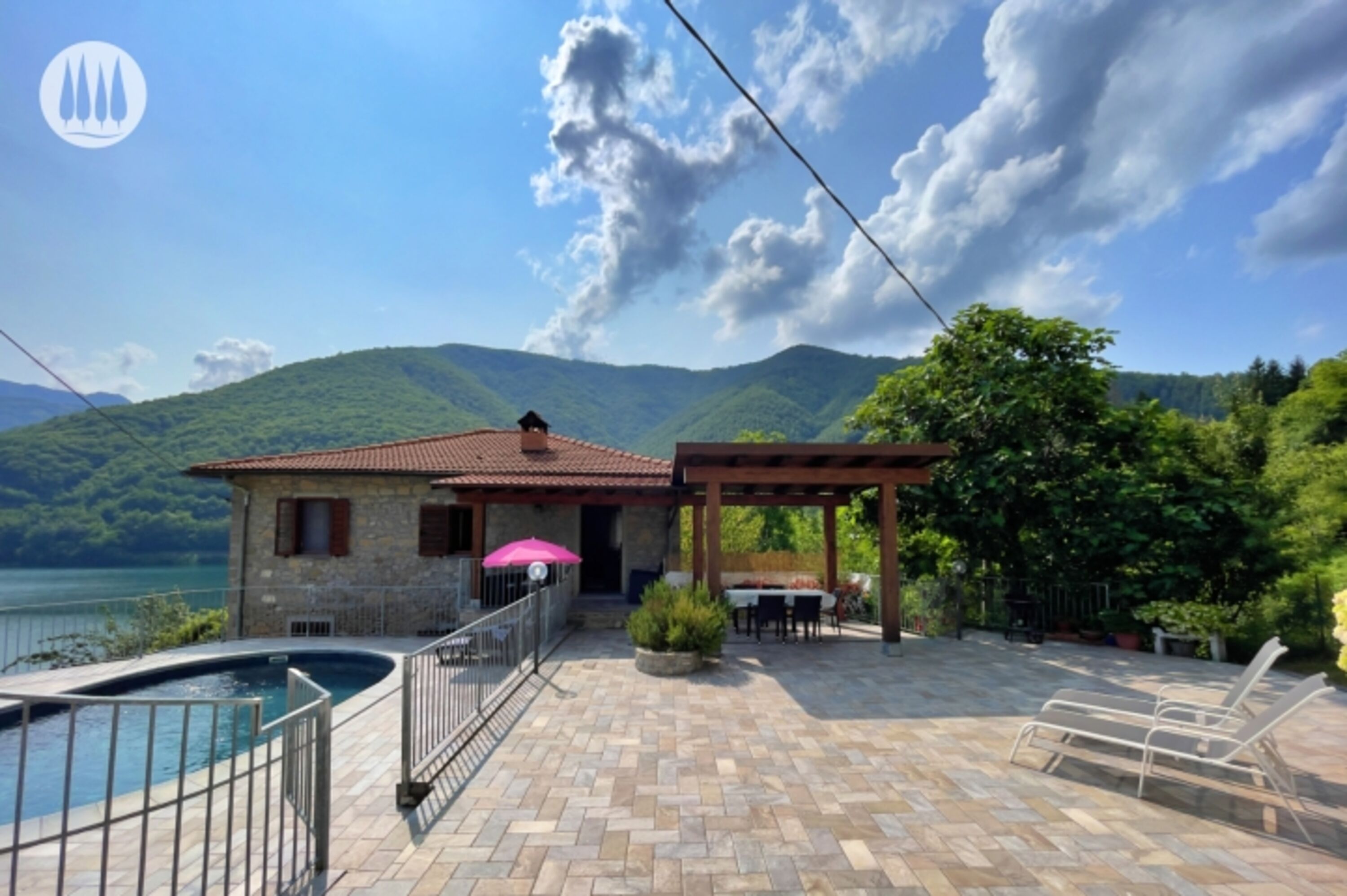 Haus mit Terrasse