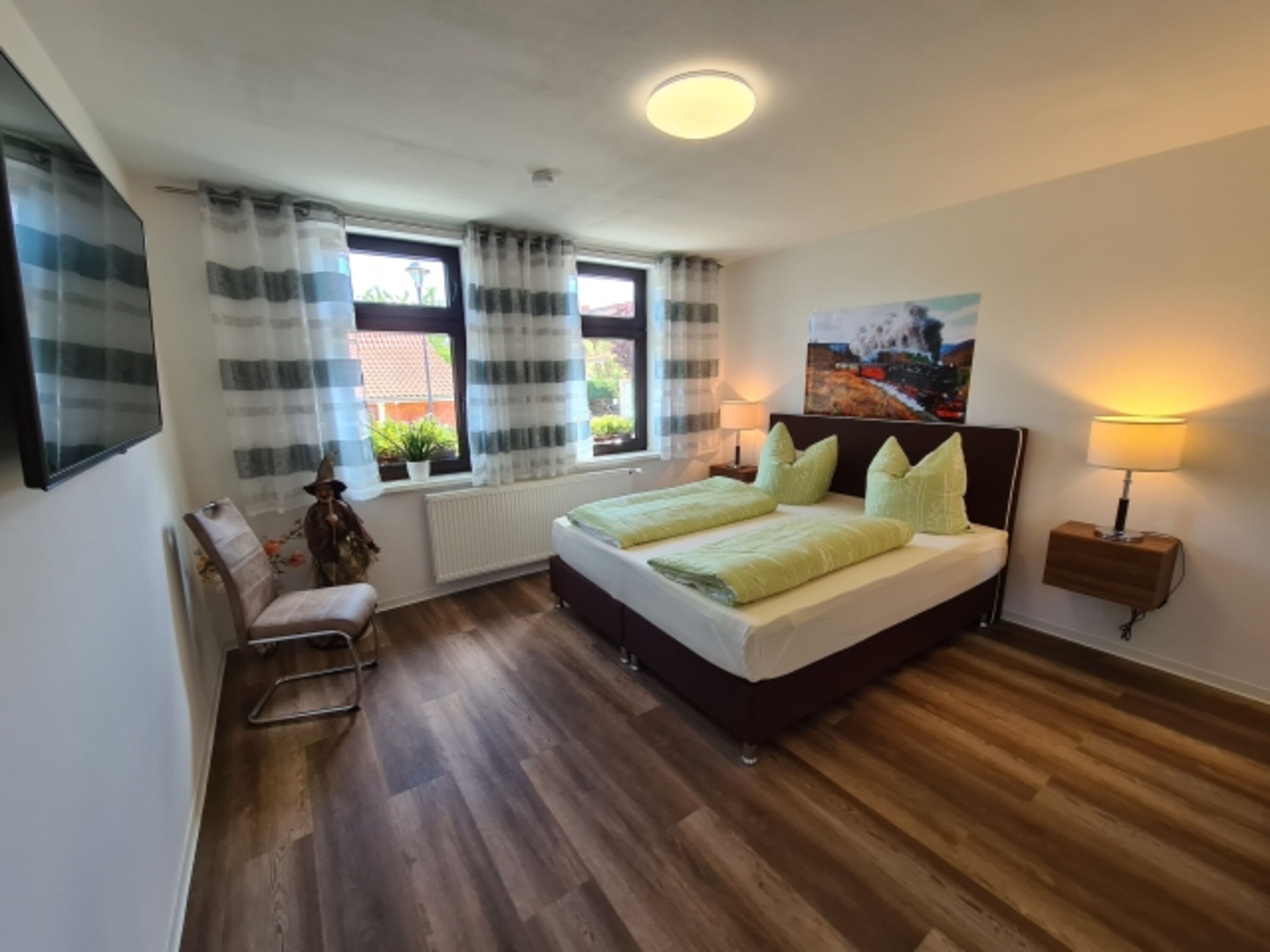 Schlafzimmer 1