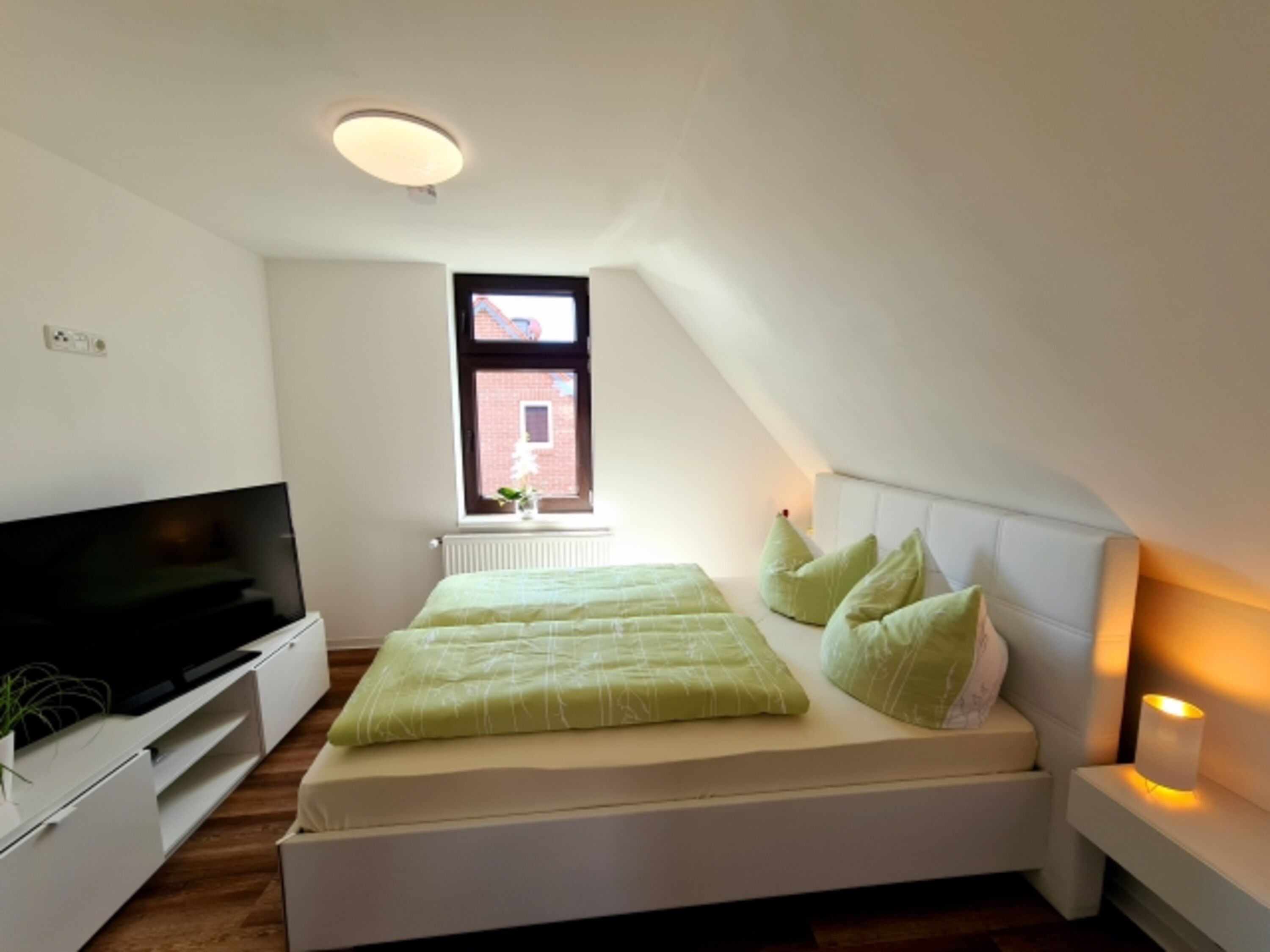 Schlafzimmer 2