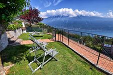 Wohnung mit Seeblick in Casa Mary mit Terrasse, Pool ,eingez ...