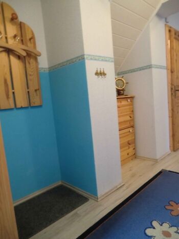 geräumiger Flur mit viel Abstellfläche