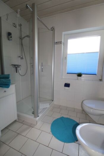 Tageslichtbad mit Dusche