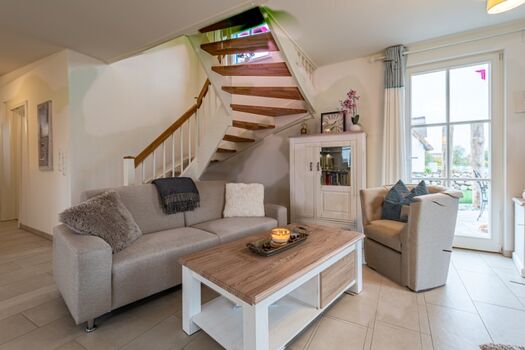 Wohnbereich mit Aufgang OG