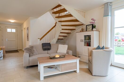 Wohnbereich mit Aufgang OG