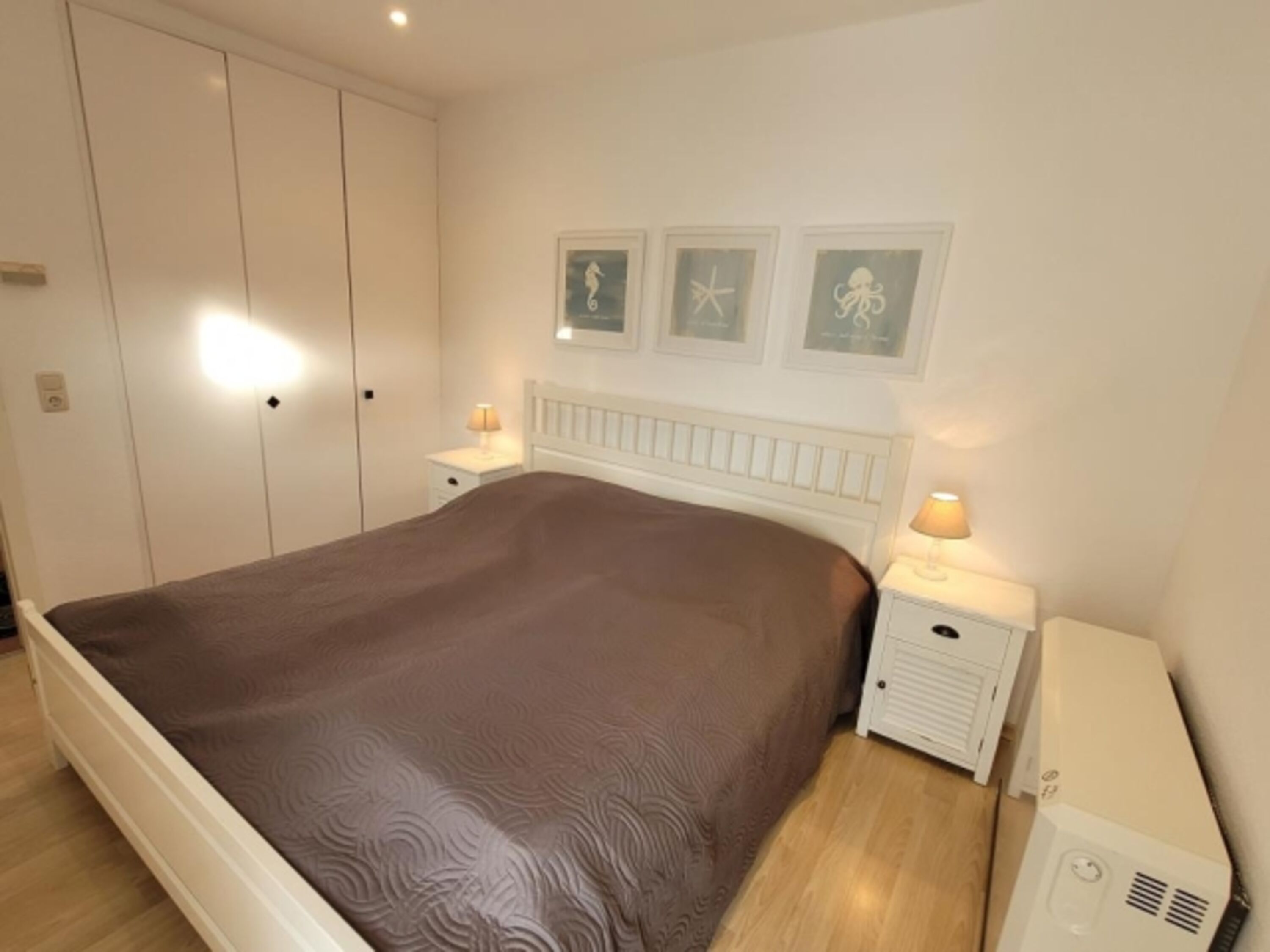 Schlafzimmer 1
