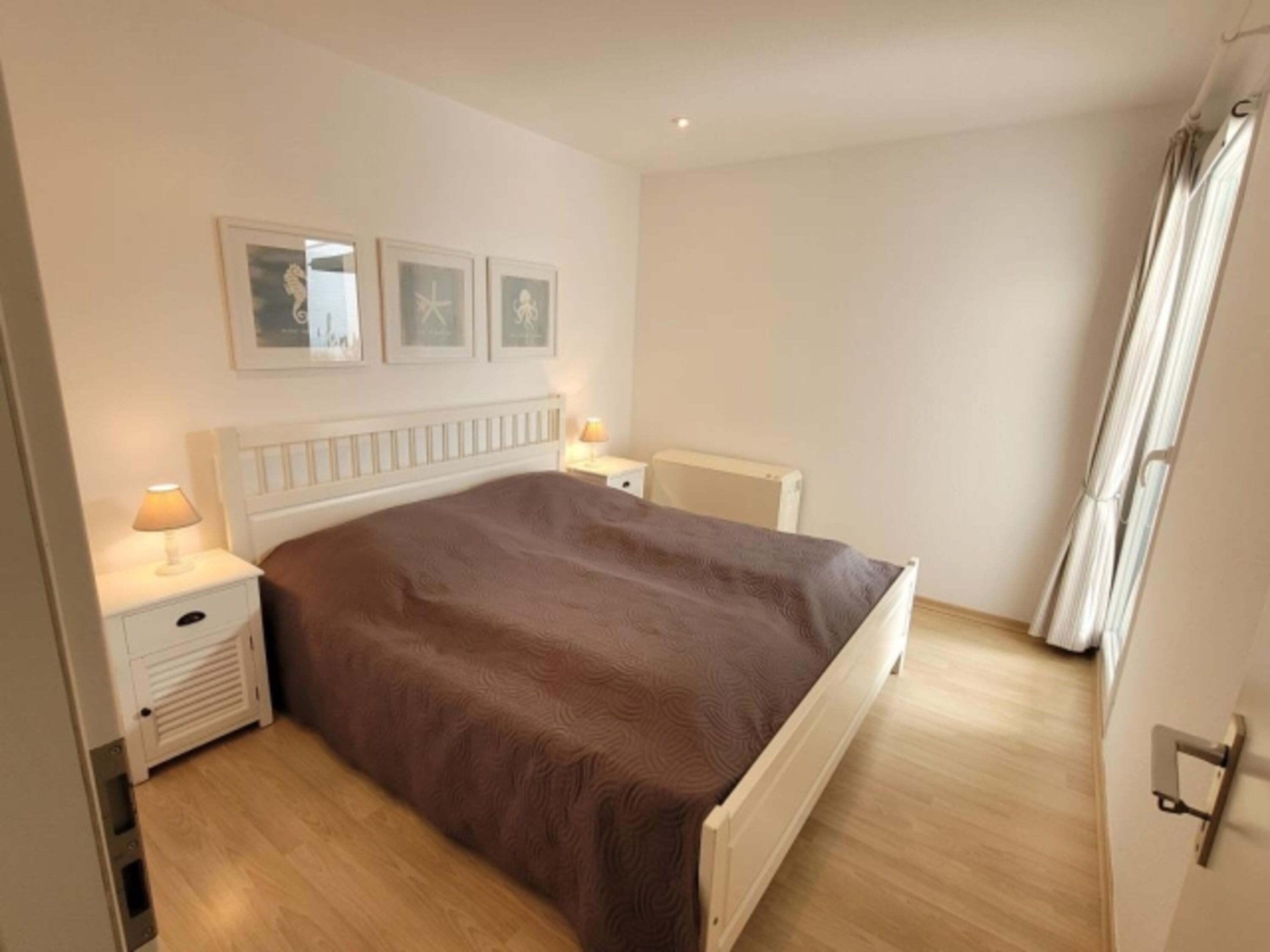 Schlafzimmer 1