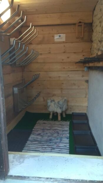 Dergroße Stadl-Ski-Abstellraum