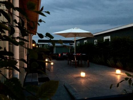 Abendstimmung auf der Terrasse