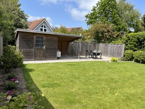 2. Terrasse ca. 25 m2 hier die Morgensonne geniessen 