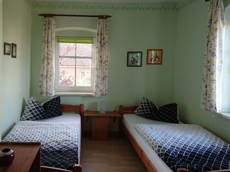 Schlafzimmer "Wiese" mit Einzelbetten