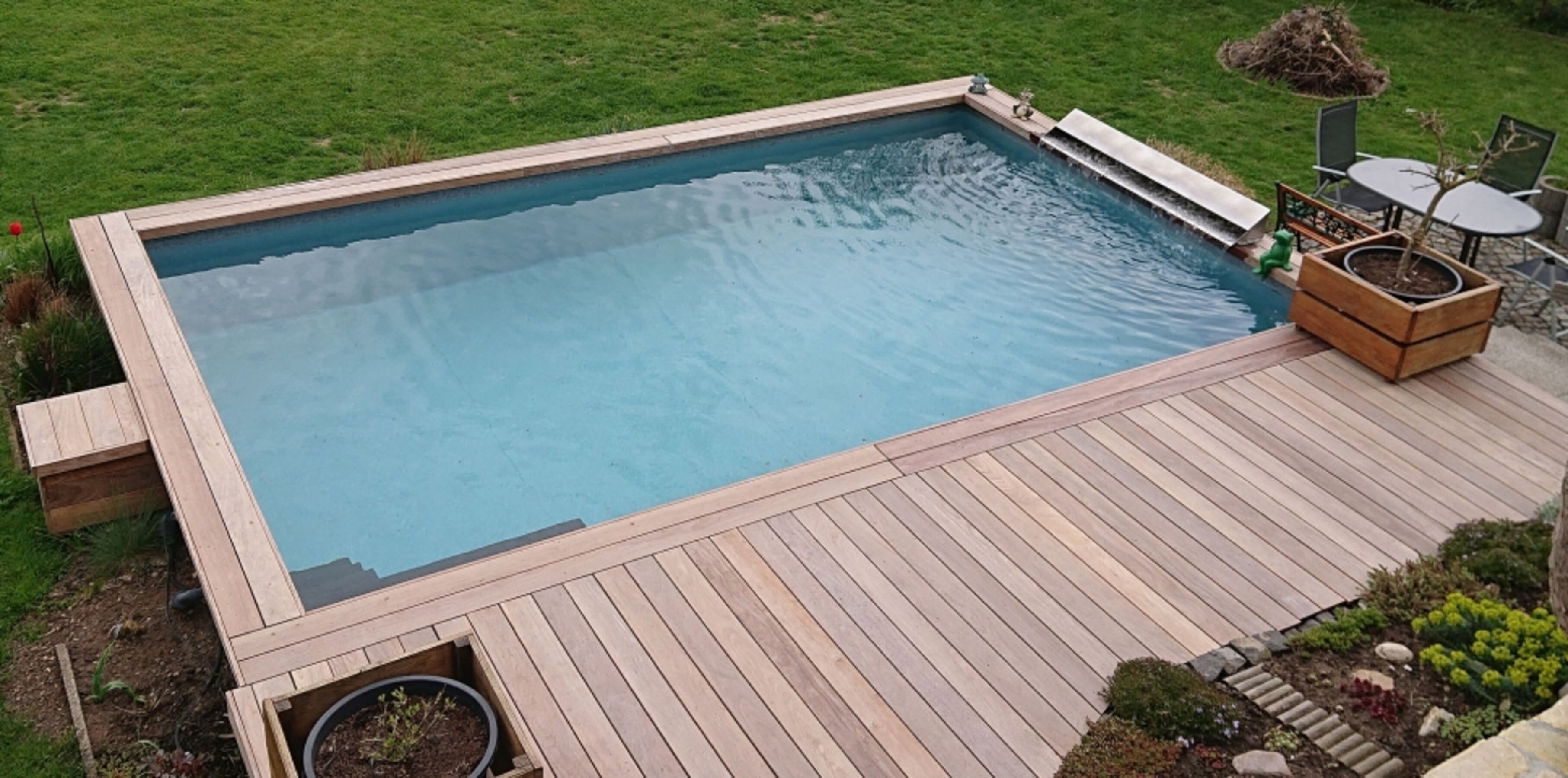 Der solargeheizte Pool (7 m x 4,5 m x 1,5m)
