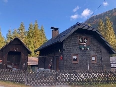 Almhäuschen mit Hundeherz
