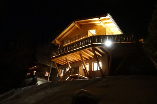 Das Chalet von unten aus dem Tal aufgenommen