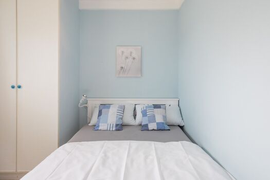 Biike - Schlafzimmer 2 mit kleinerem Doppelbett ( 140x200 ) 